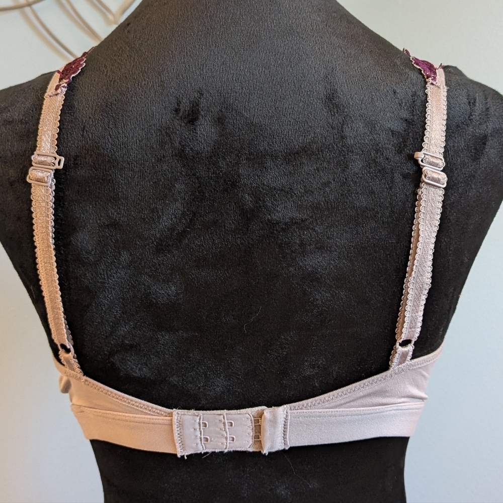 Soma Embrace Lace Soft Cup Bralette (38) - Picture 5 of 7